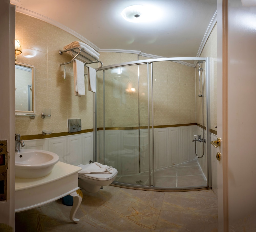 Fuat Bey Palace Hotel 44/44