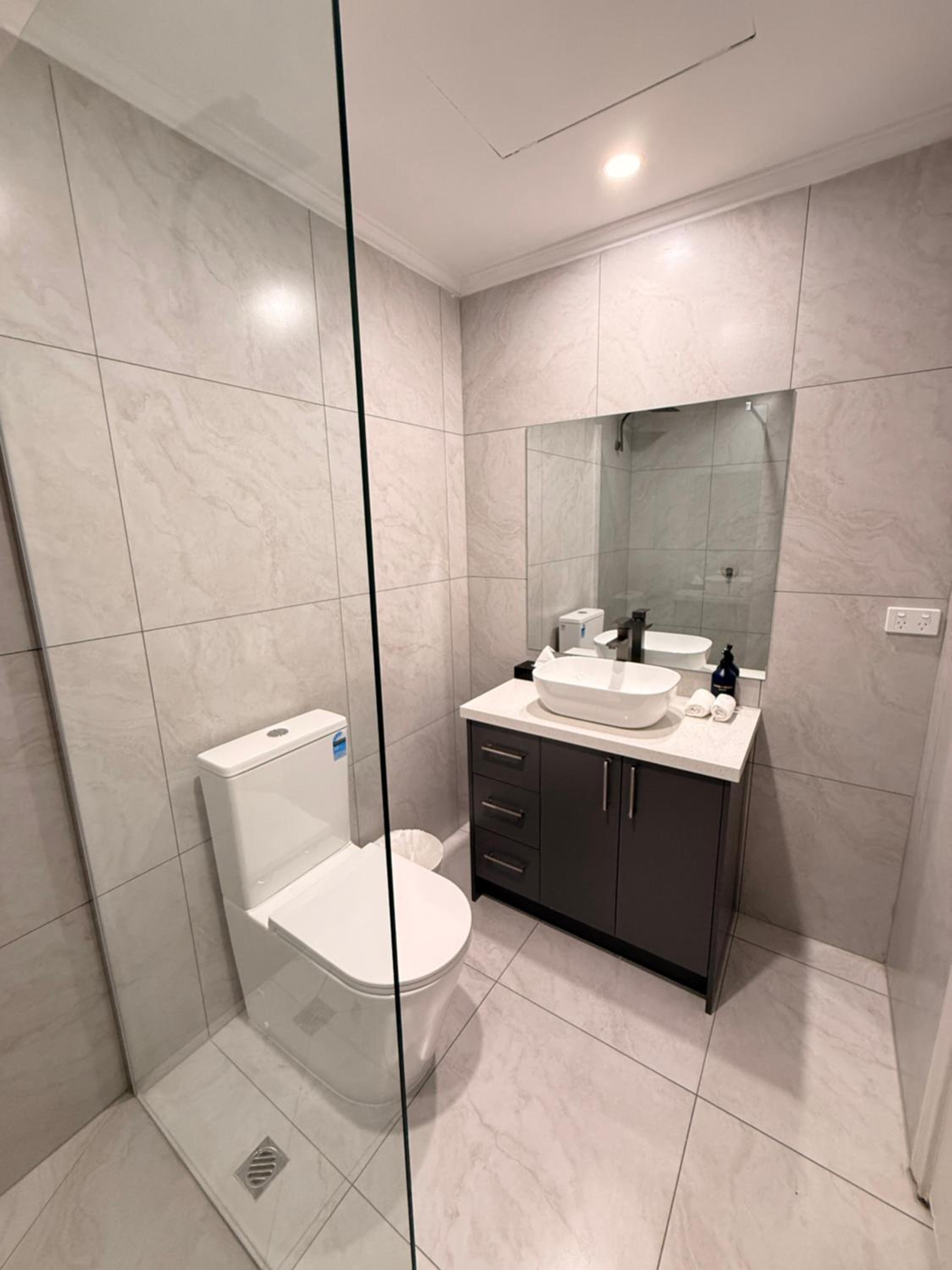 شقة سوبيريور ديلوكس بسرير كينج، Comfort Apartments Melbourne Central 5/8