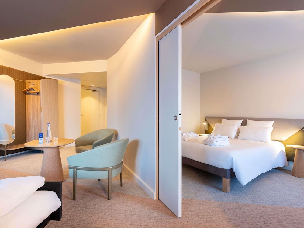Family, Double and Twin Beds