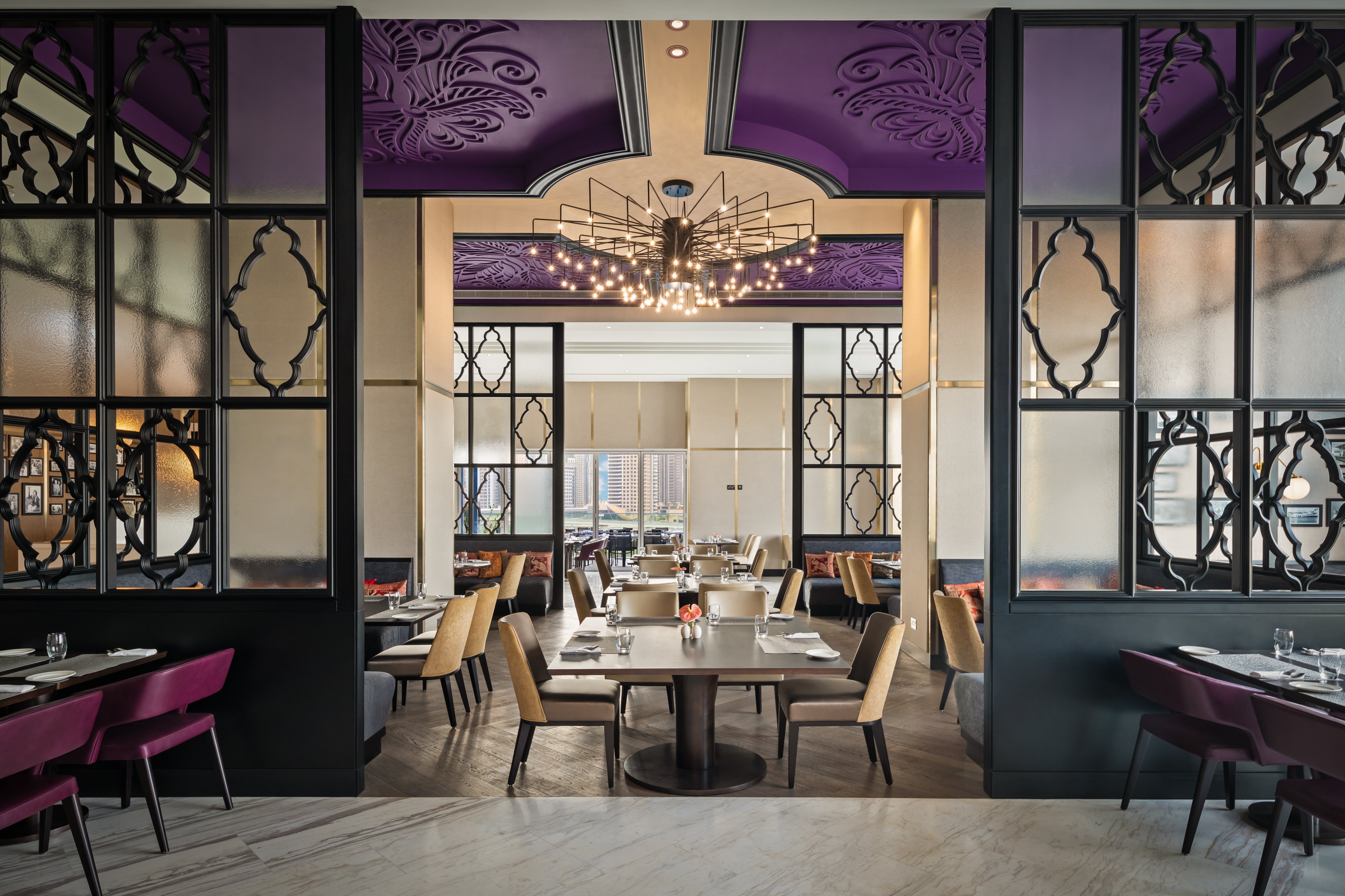 Taj Jumeirah Lakes Towers 52/77