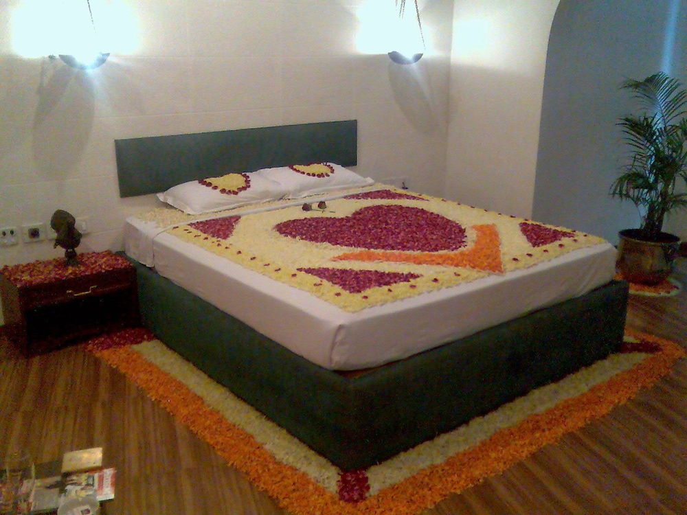Amrutha Castle Hotel 9/21