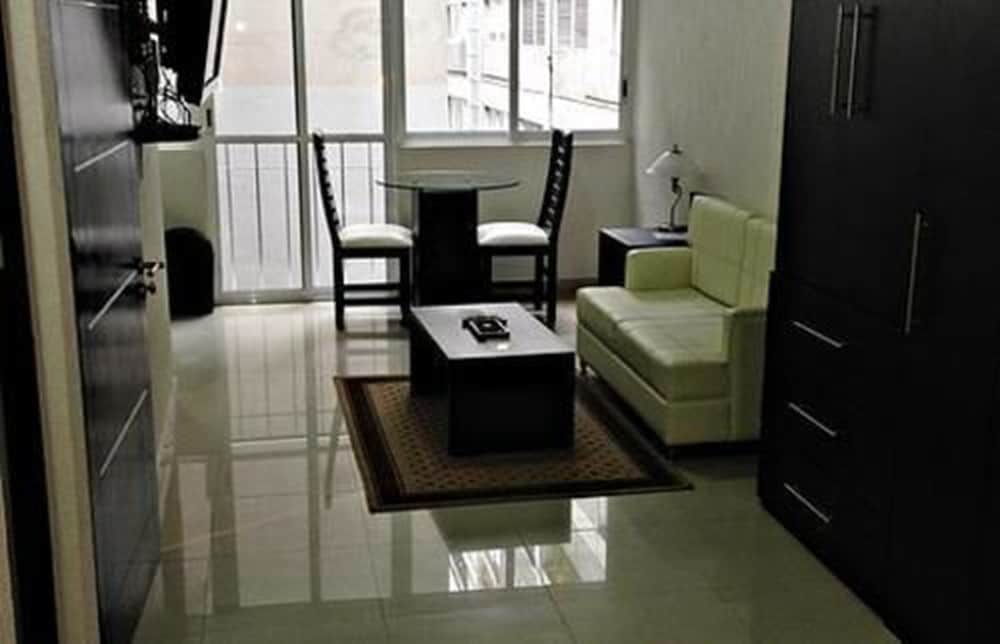 Grupo Kings Suites Chimborazo 567 23/23