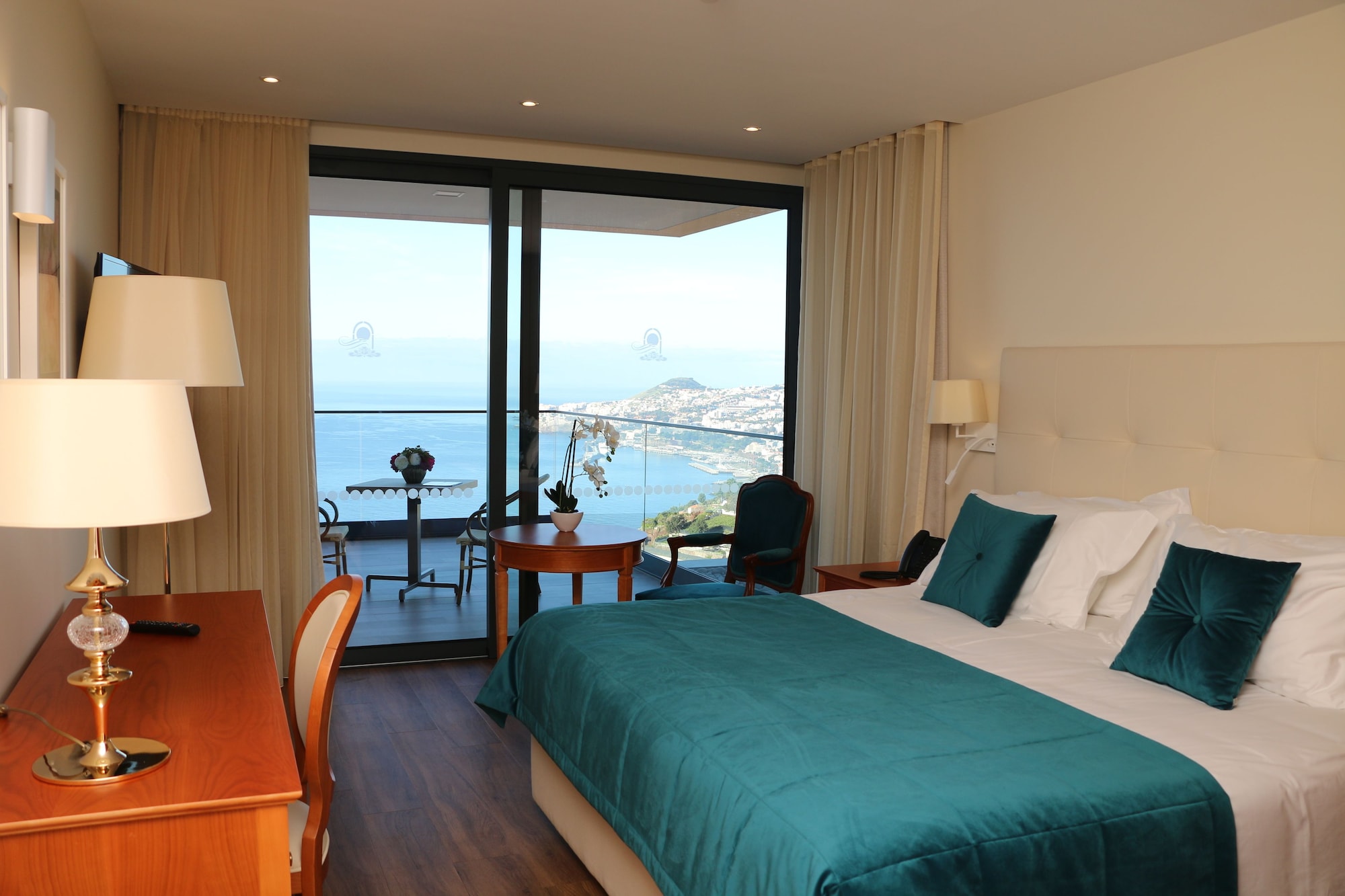 Room, Double or Twin Bed, Bay View, Balcony