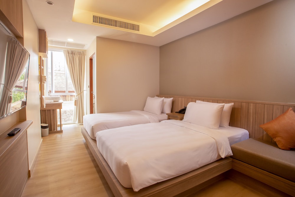 SUPERIOR, TWIN BEDS