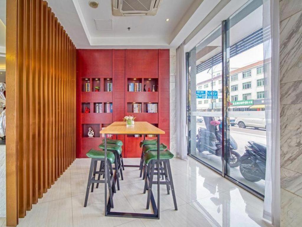City Comfort Inn Zhongshan Xingbao Branch 38/50