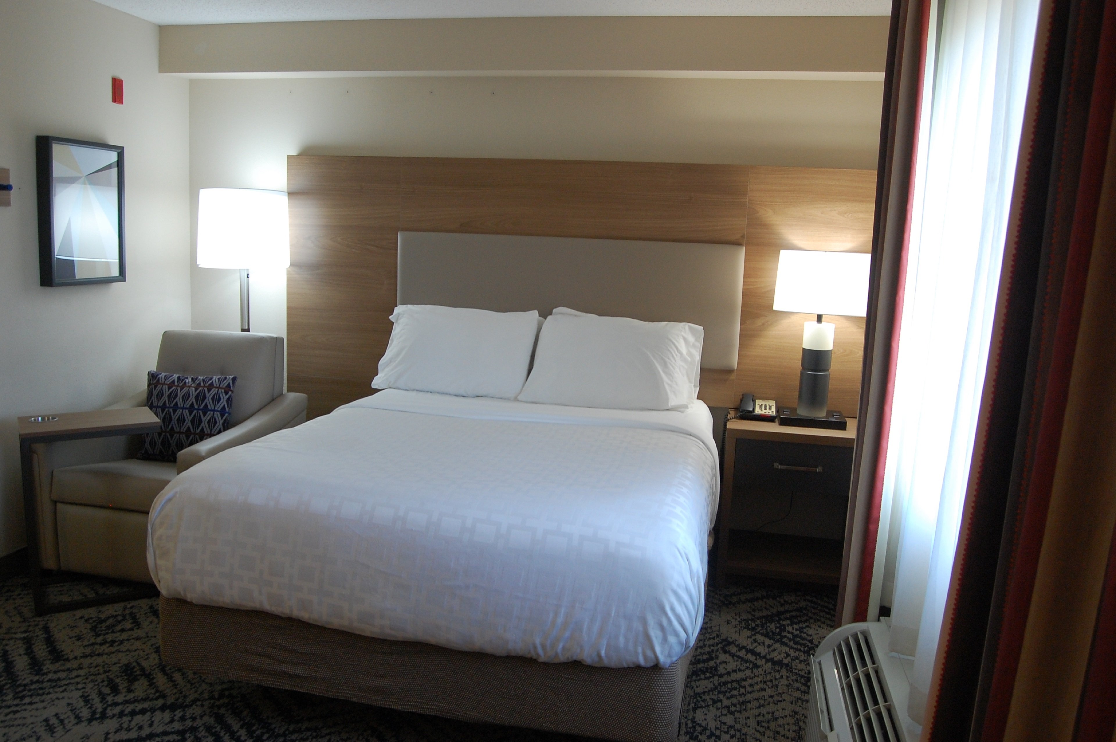 CANDLEWOOD SUITES HARRISBURG 34/76