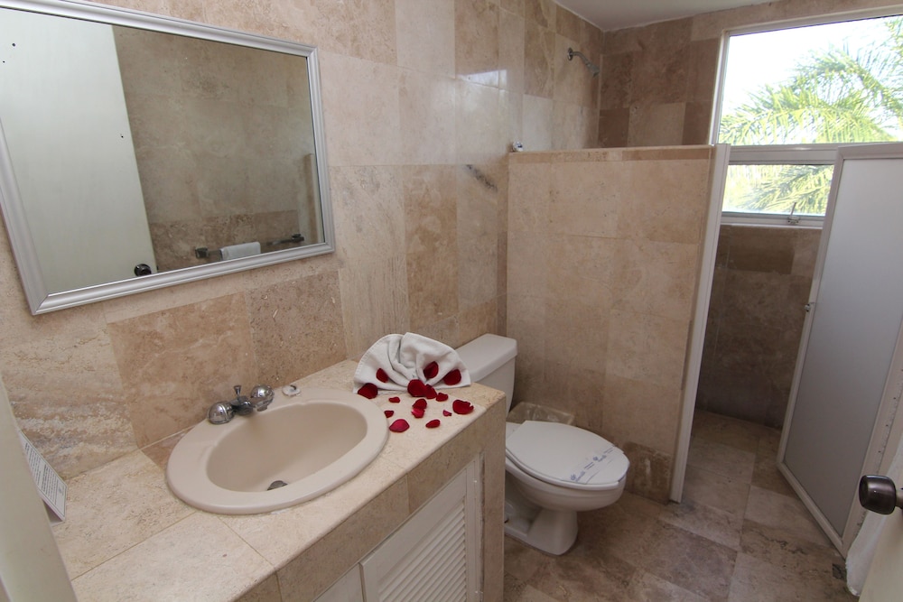 Villamar Princesa Suites 36/63