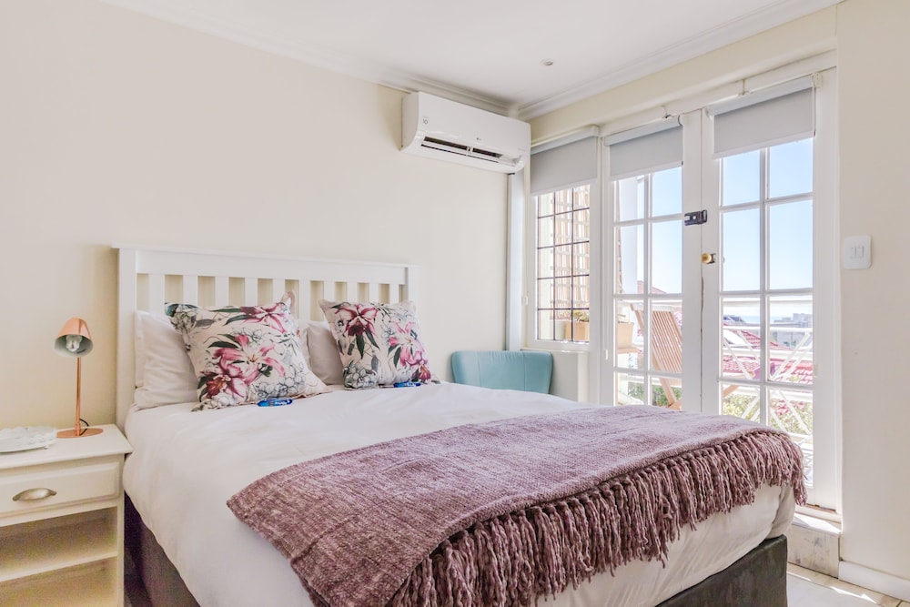 Micro Room, Studio 1, Vesper Apartments 2/10