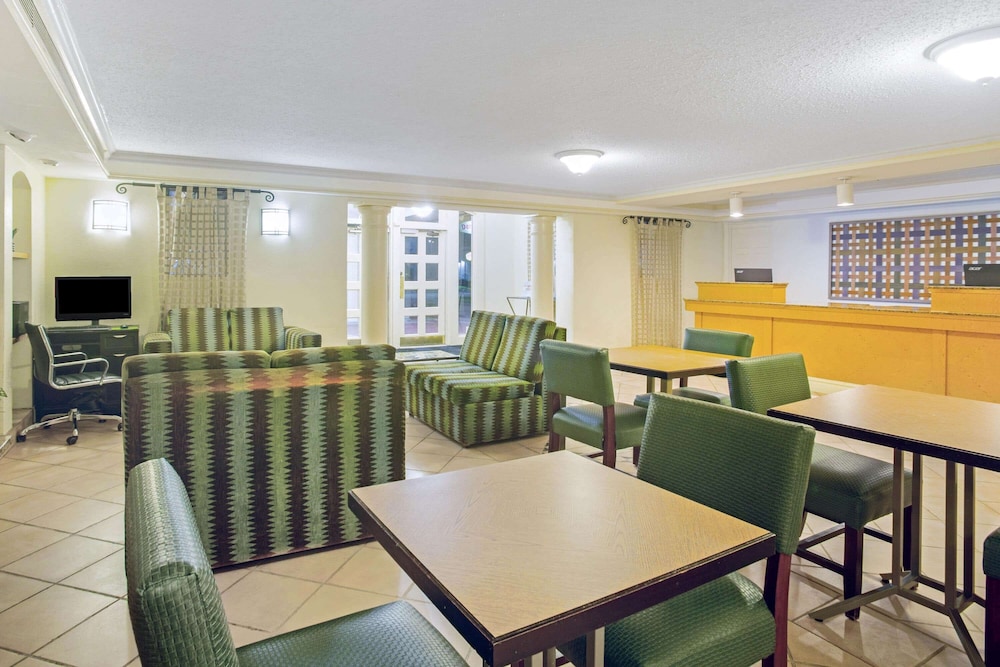 La Quinta Inn Victoria 41/53