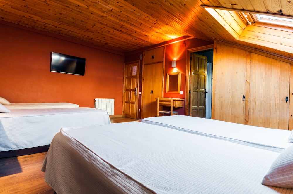 Hotel Esquirol 6/41