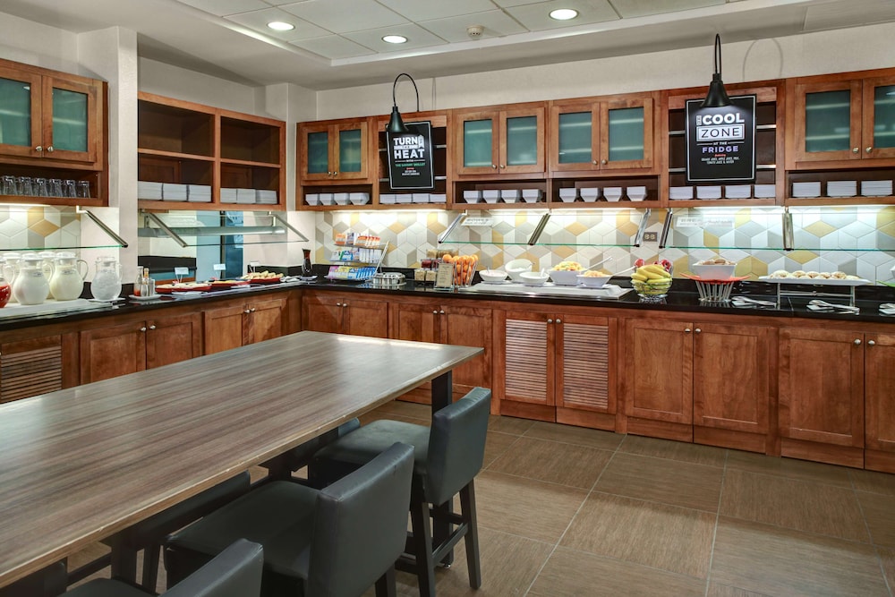 Hyatt Place Chicago/Itasca 44/64