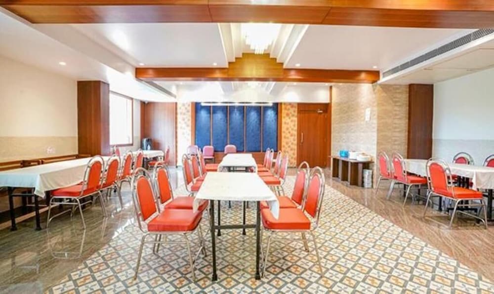 Hotel Srikrishna Paradise 39/46