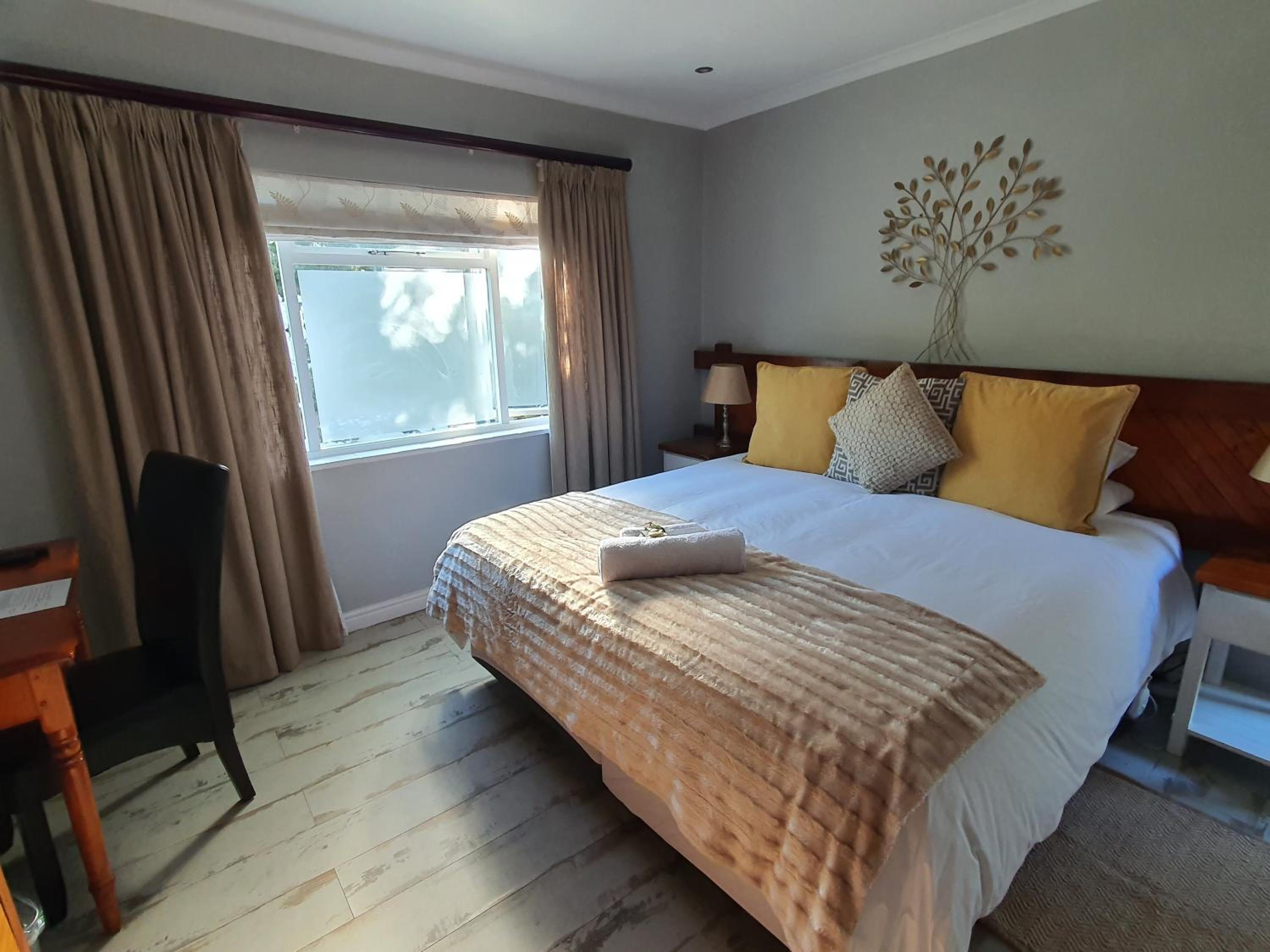 Standard, Double or Twin Bed