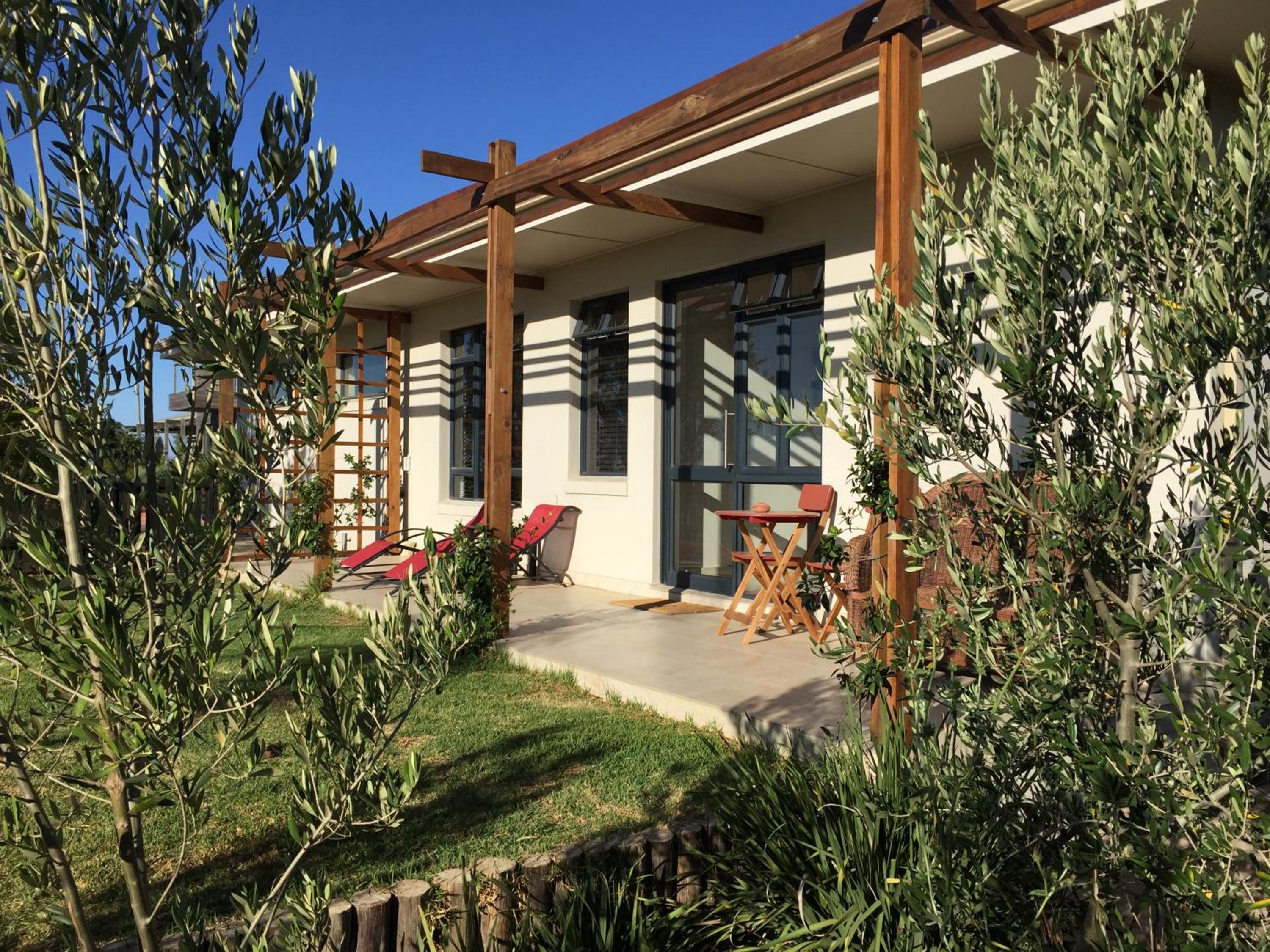 Sunrise And Sunset Apartments At Domaine Coutelier 48/50