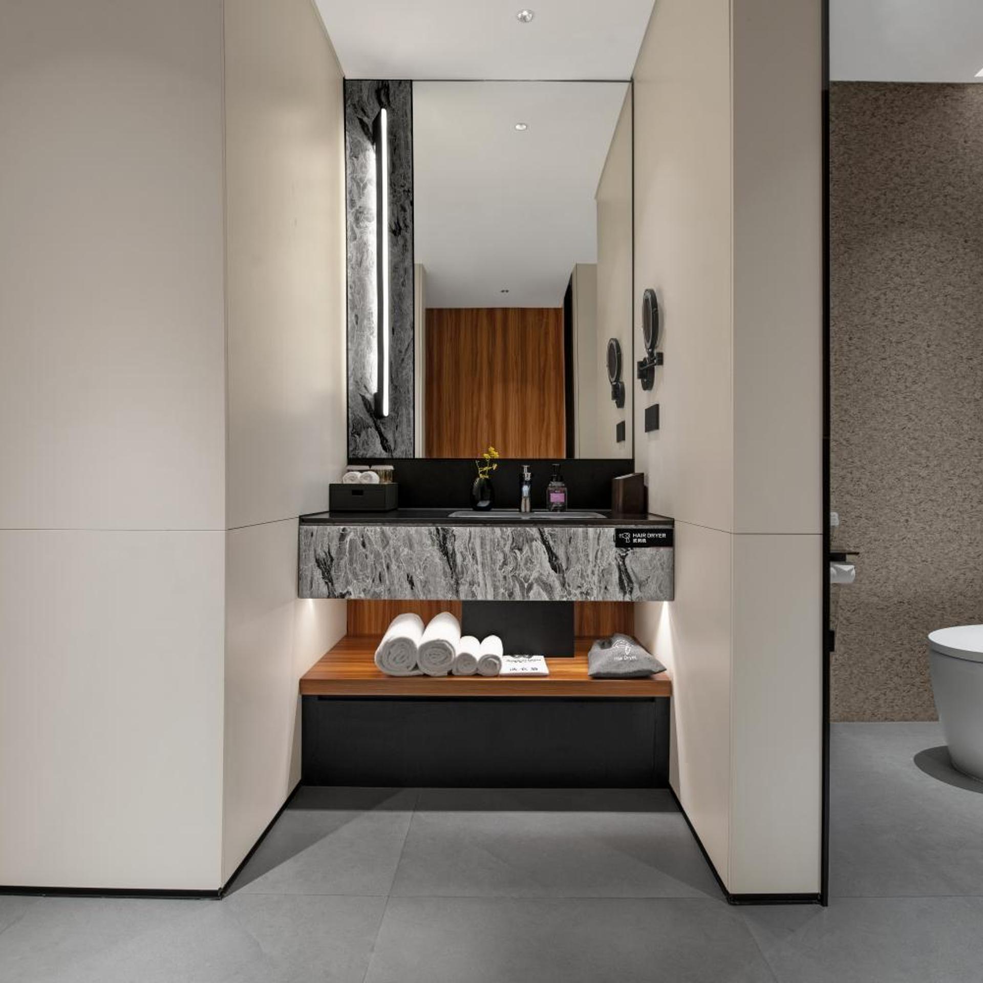 Shenzhen Nanshan Auspices Hotel (Wanxiang Tiandi Branch) 53/56