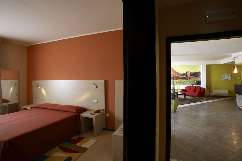 غرفة كلاسيكية بسريرين منفصلين، Janus Hotel 3/4