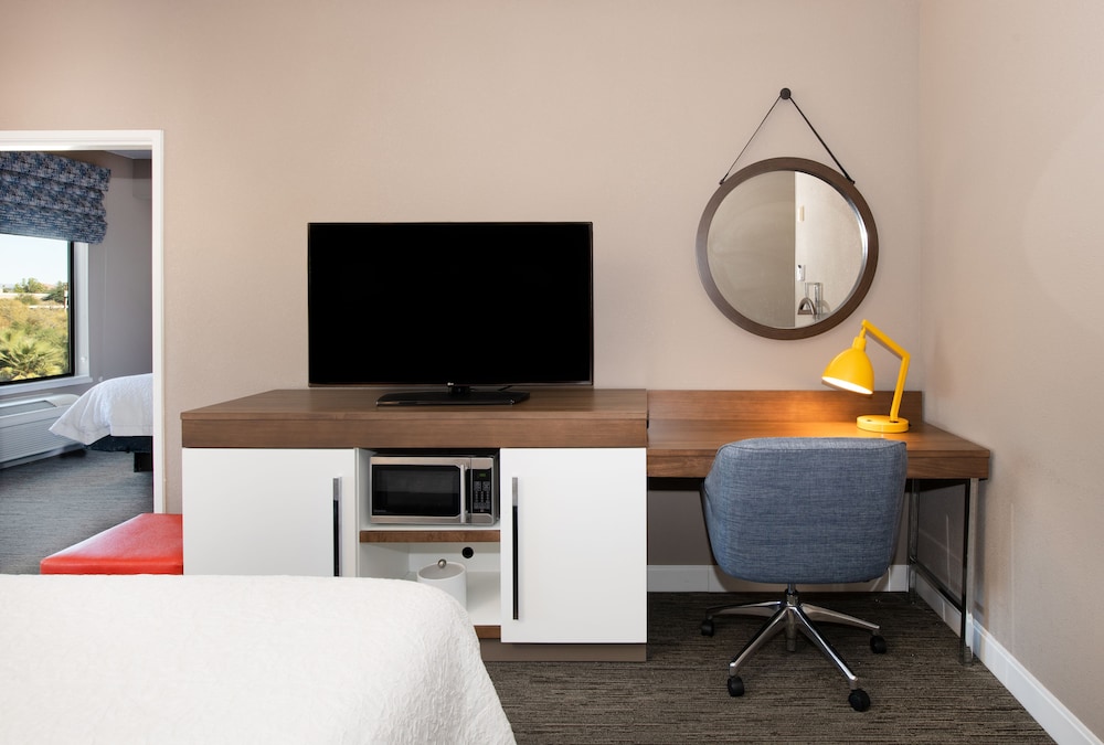 Hampton Inn Phoenix Airport North 48/53