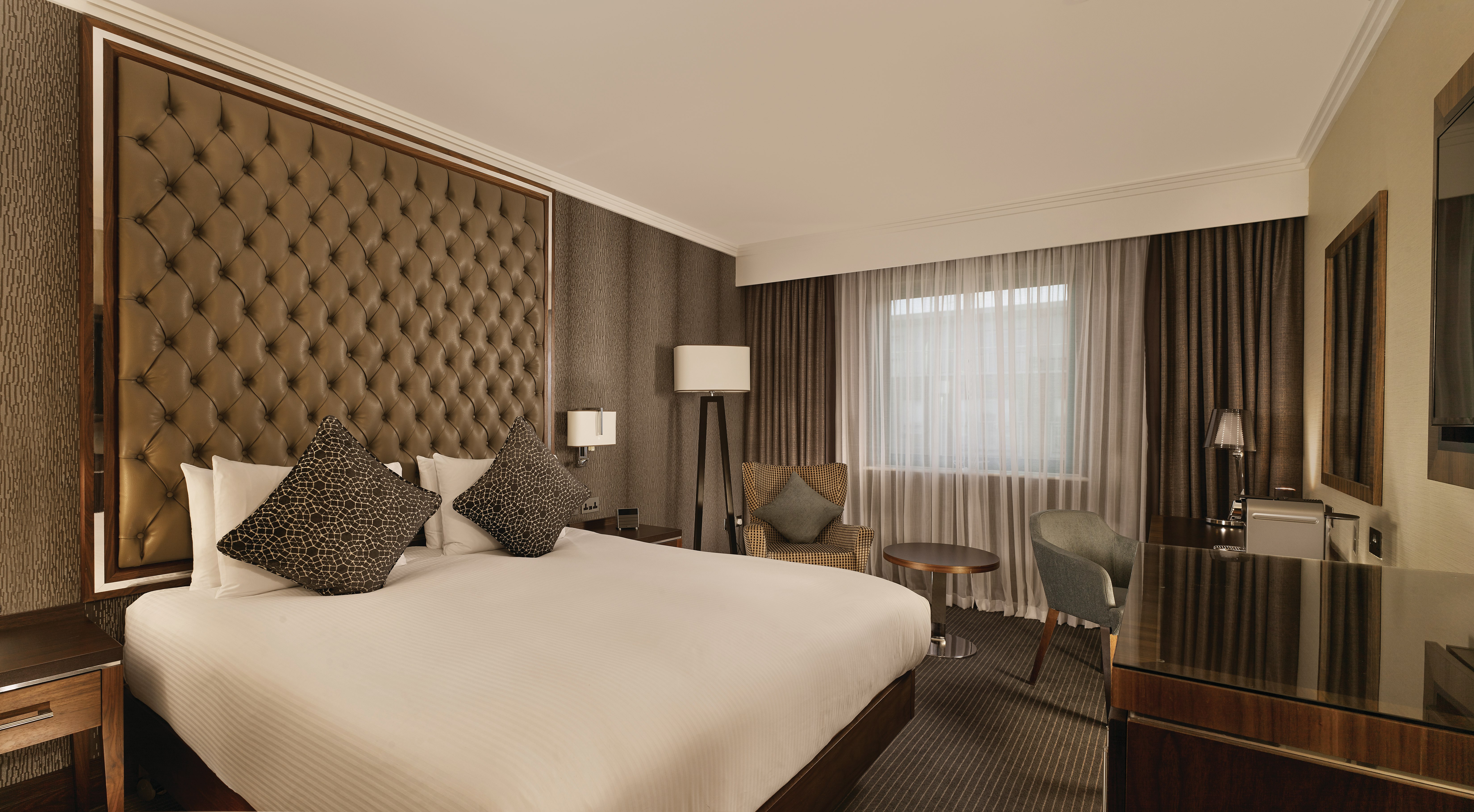 Doubletree By Hilton Hotel Woking 18/55