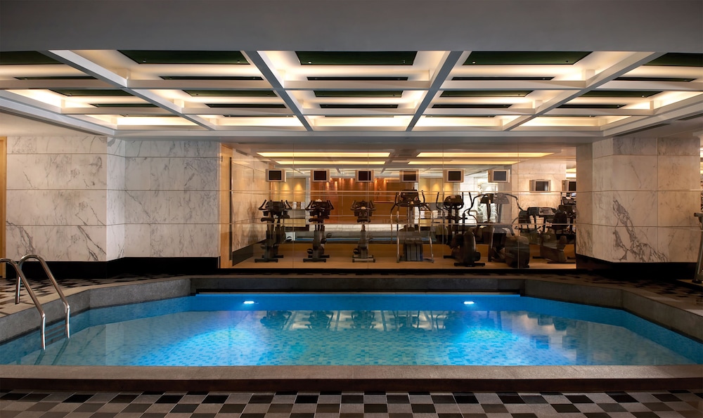 Kowloon Shangri-La Hong Kong 32/69