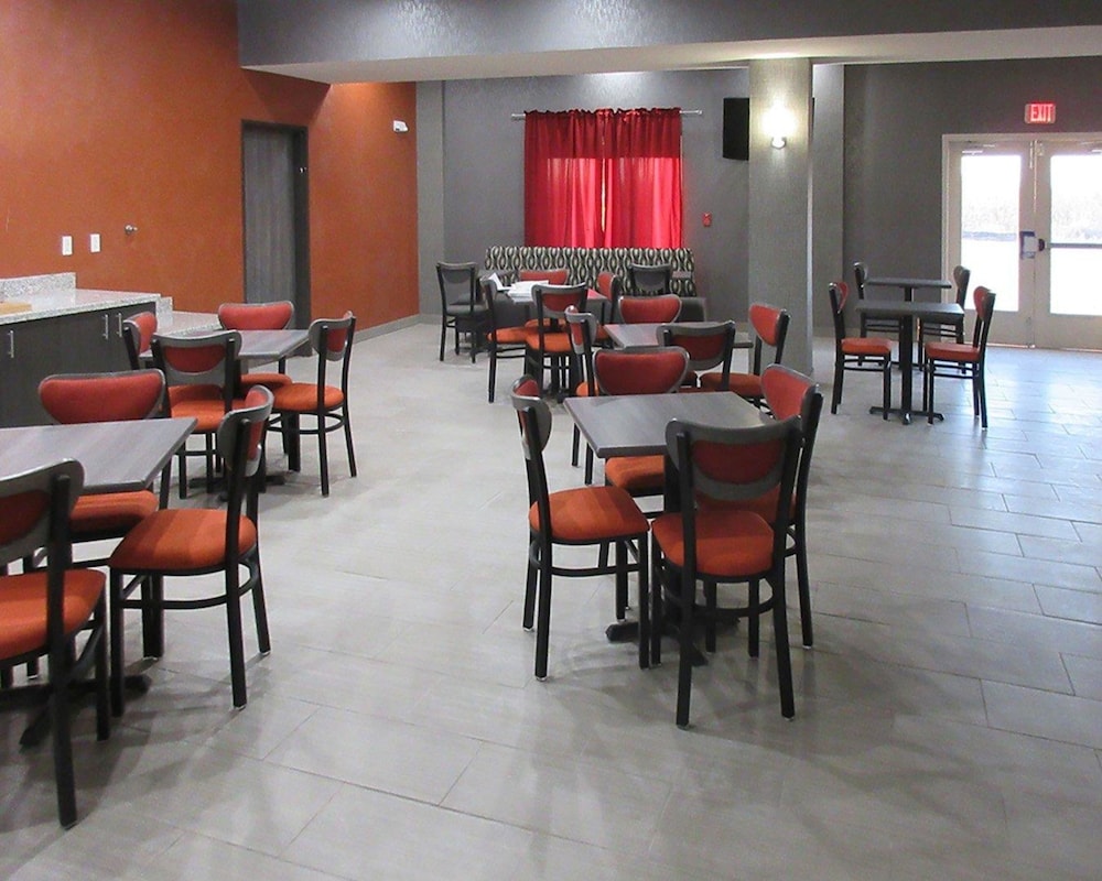 MainStay Suites Odessa I-20 TX 20/23