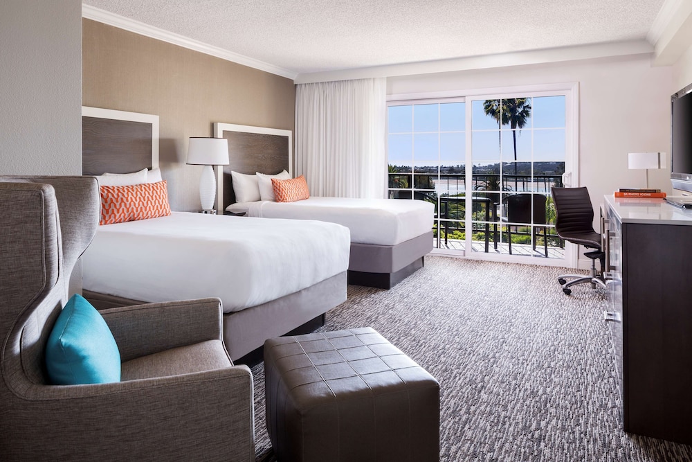 Hyatt Regency Newport Beach Hotel 20/75
