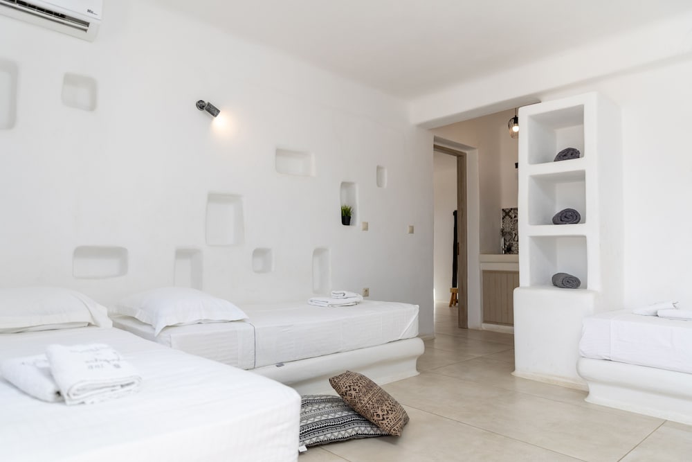 Ampelos Inn 20/47