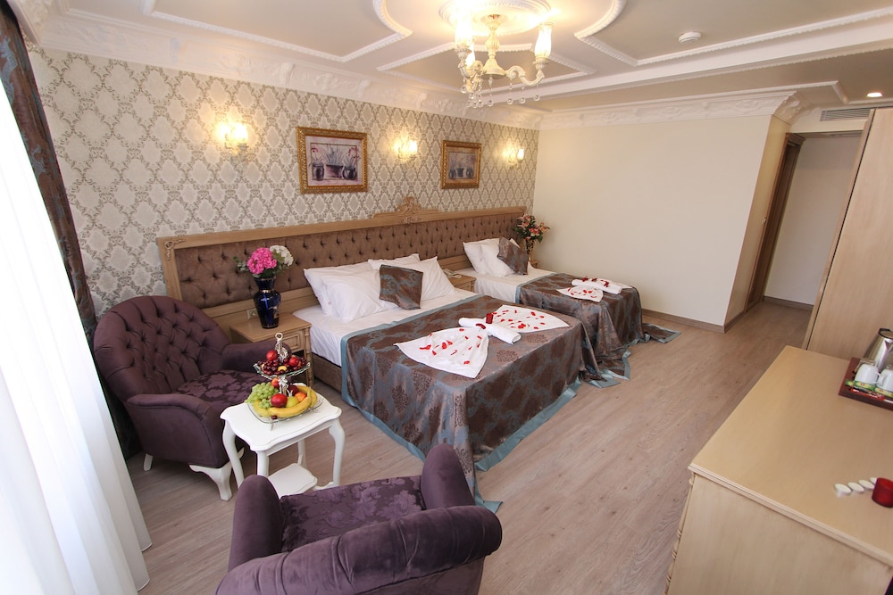 Apple Tree Hotel 43/68