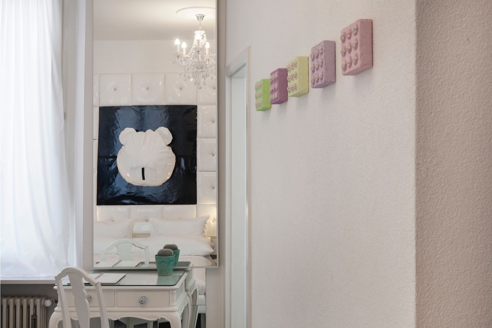 Caffe dell Arte Boutique Rooms 12/50
