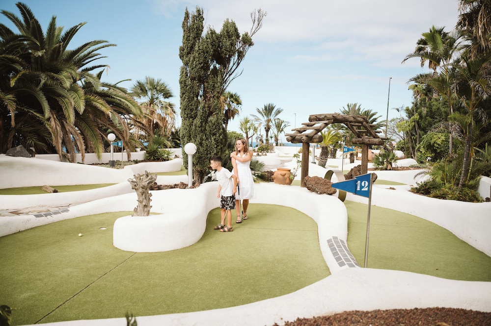 Precise Resort Tenerife 59/68