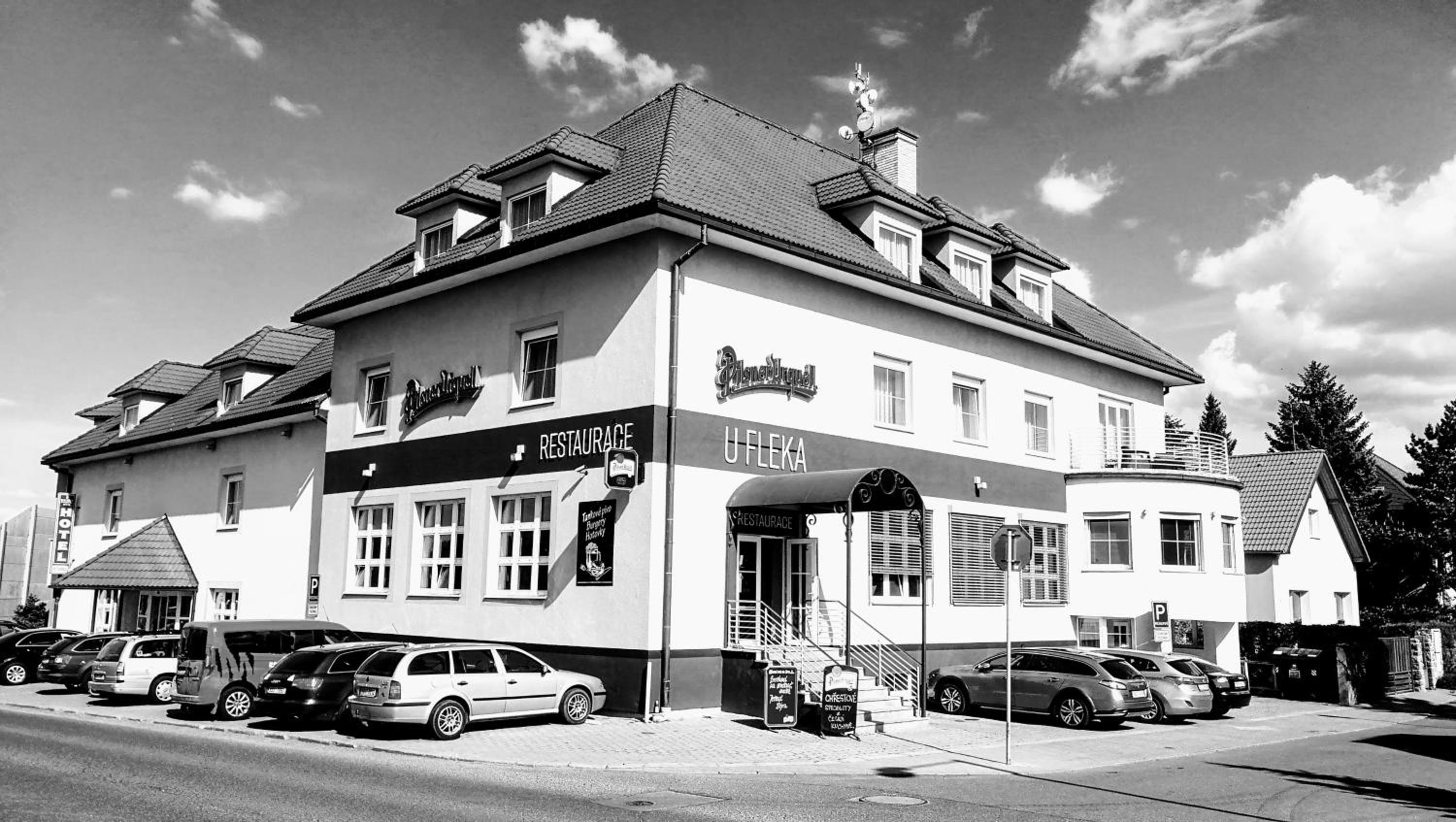 Tulipan Pruhonice Hotel 3/42