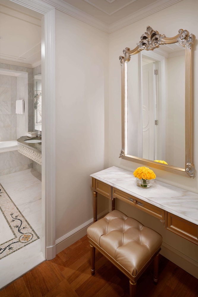 JUNIOR SUITE CITY VIEW