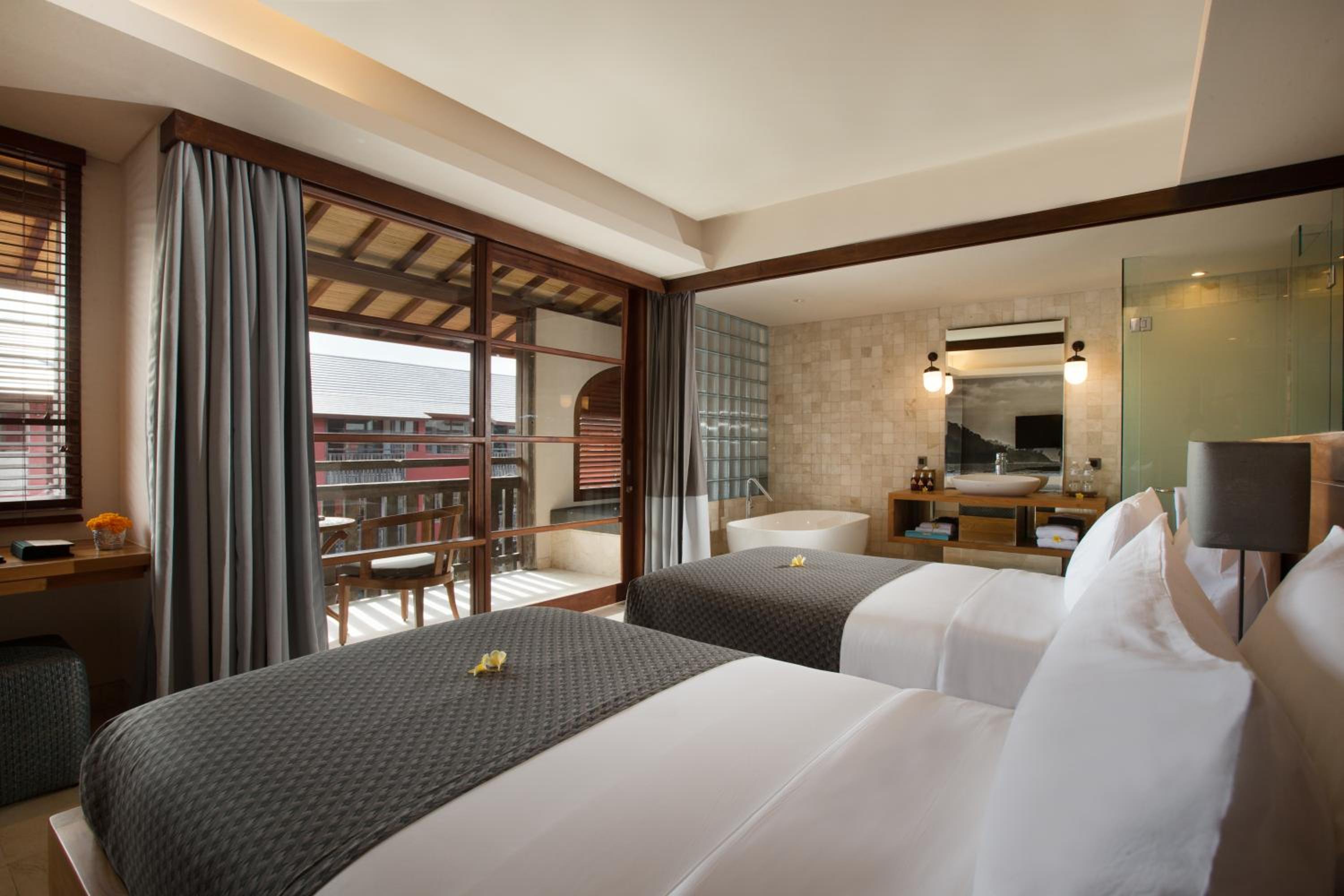 Amnaya, Double or Twin Bed
