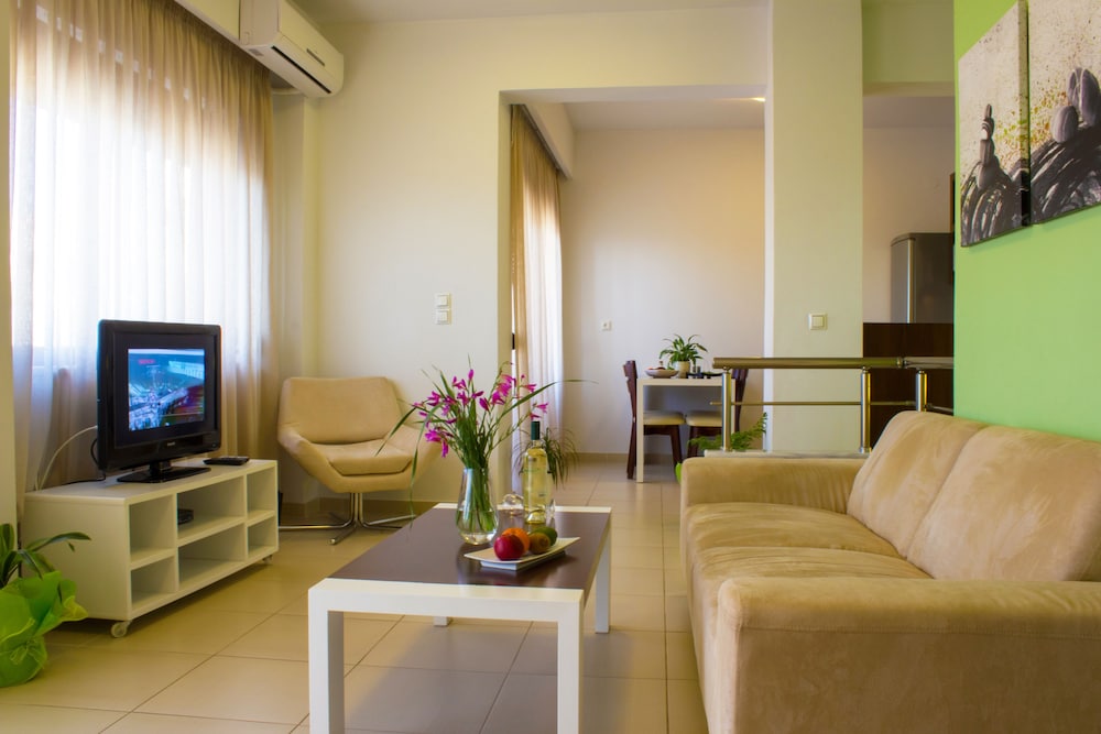 ESTHISIS SUITES CHANIA 42/57