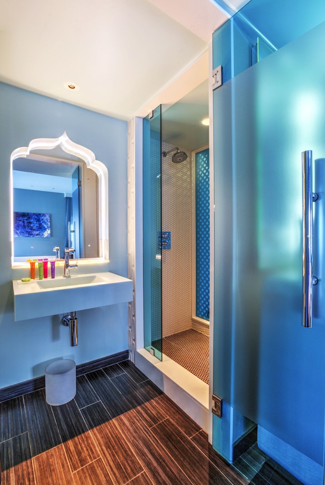 Gold, Studio, Suite, Queen Bed، Dream South Beach by Hyatt 5/6