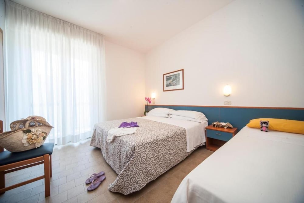 Hotel Taormina 5/25