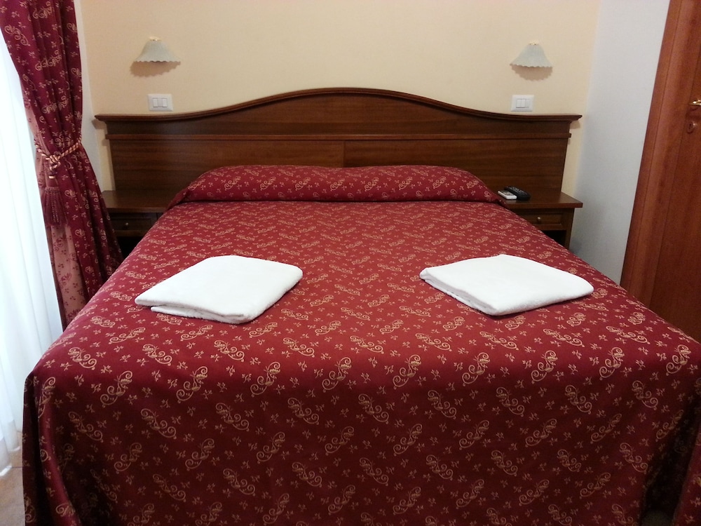 Rome City Inn 15/20