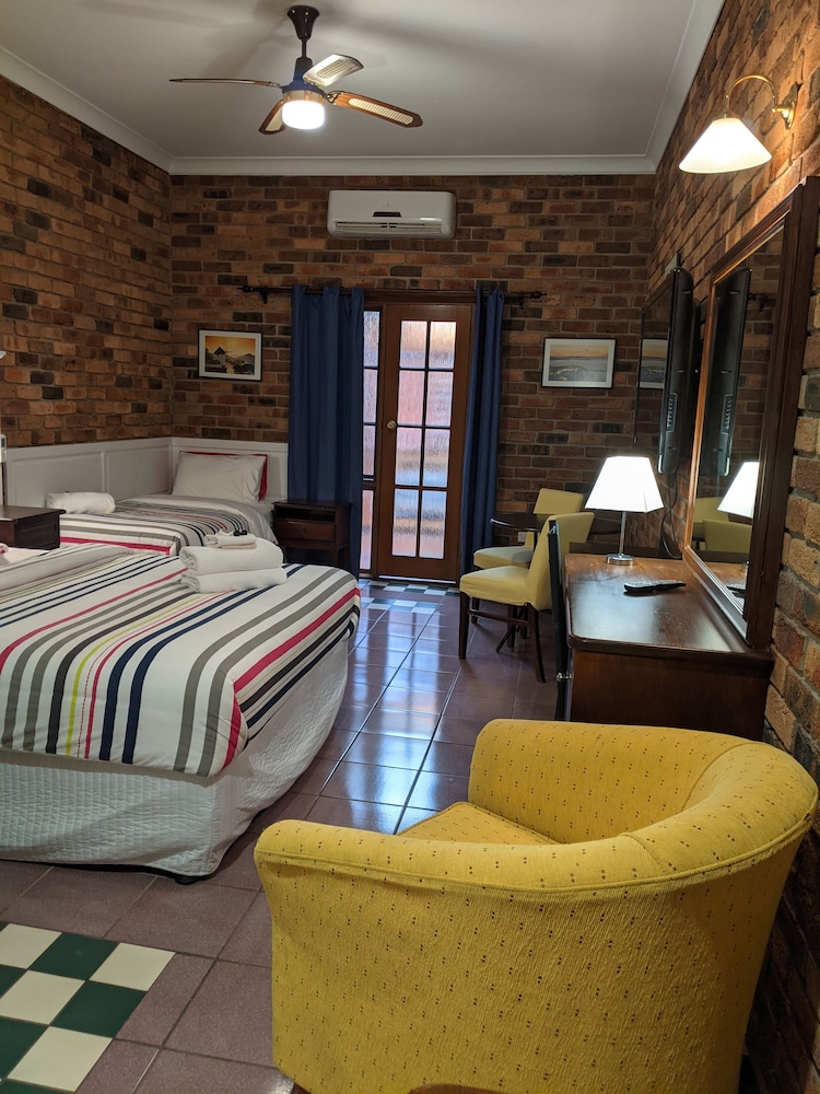 Ettalong Beach Tourist Resort 19/50