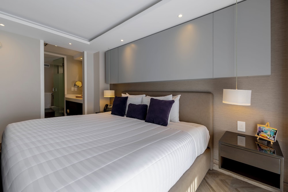 Isaaya Hotel Boutique By Wtc 16/50