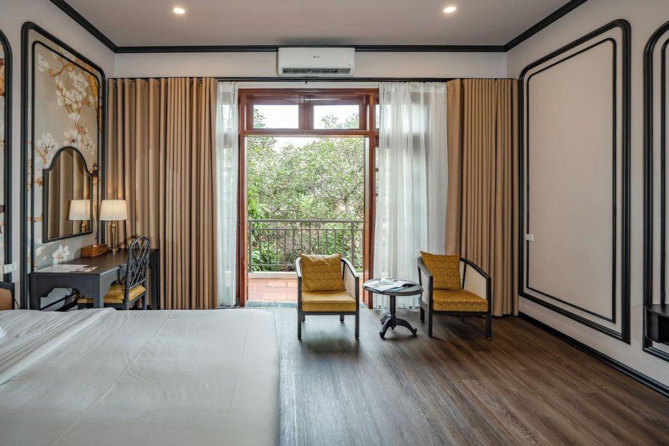 Promenade, Double or Twin Bed