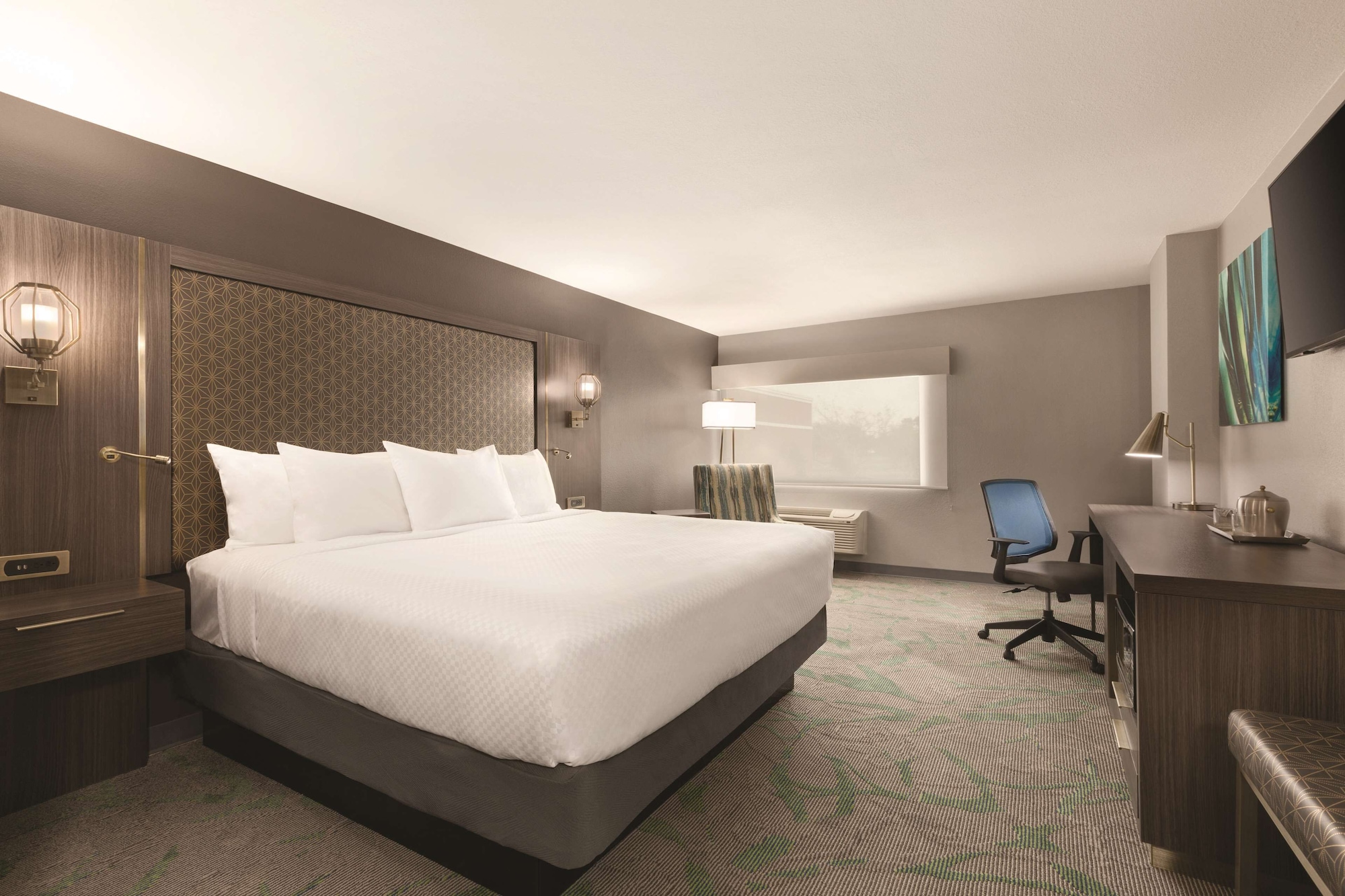غرفة بريميوم بسرير كينج، Hotel Mcallen Airport 3/4