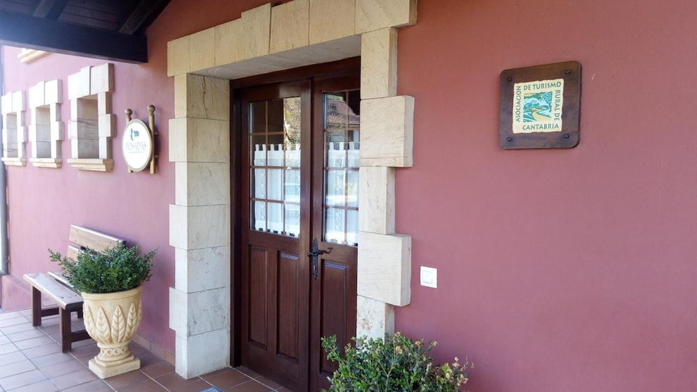 Posada Mediavia 2/37