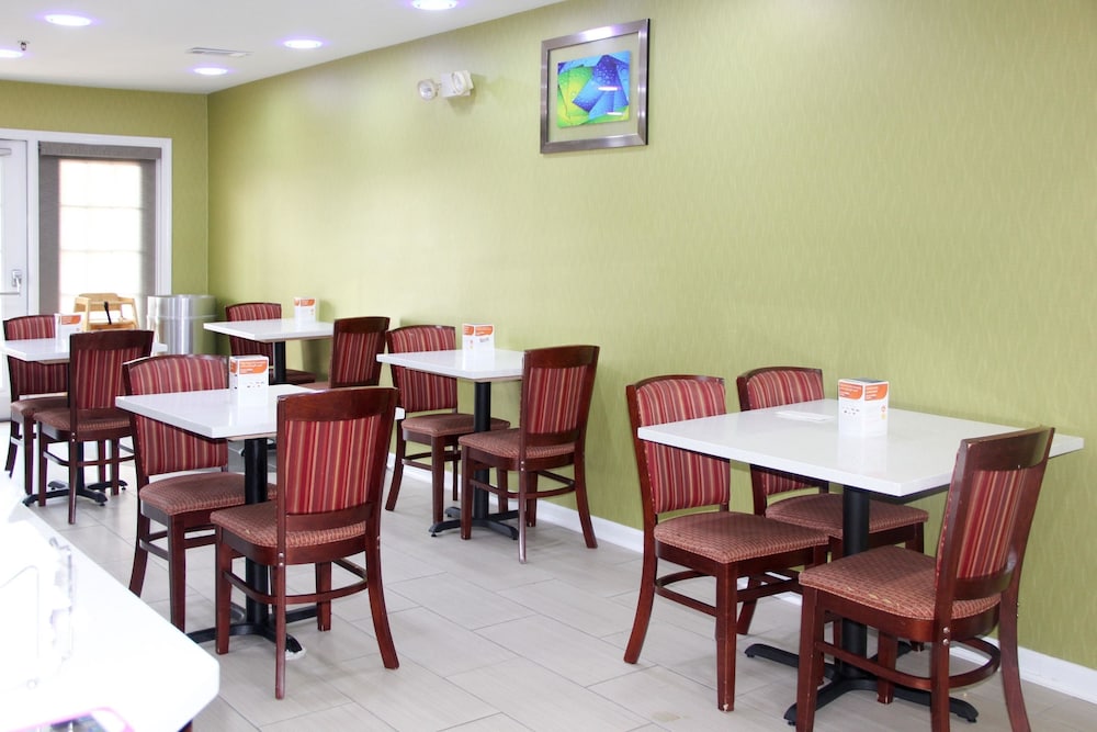 Quality Inn Albertville US 431 30/36