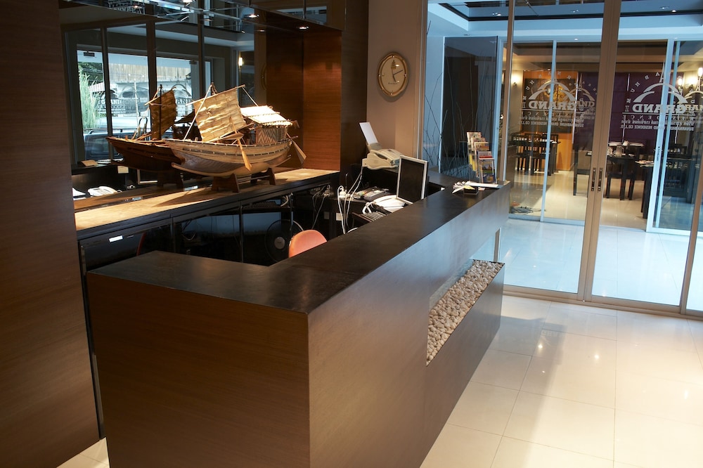 Grand Pinnacle Suvarnabhumi 40/48