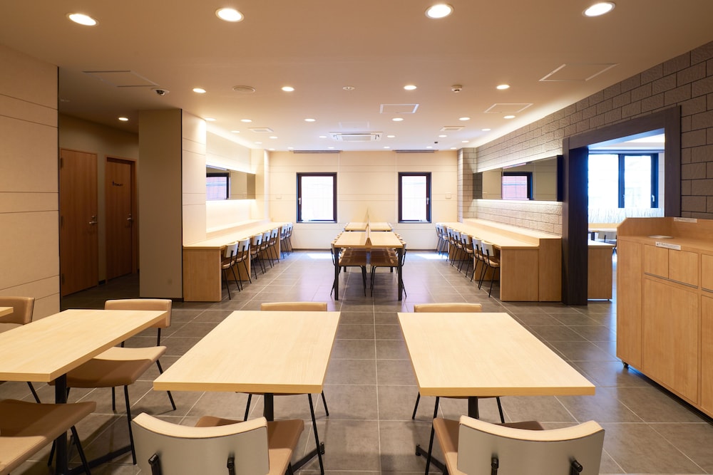 Super Hotel Namba Nipponbashi 36/37