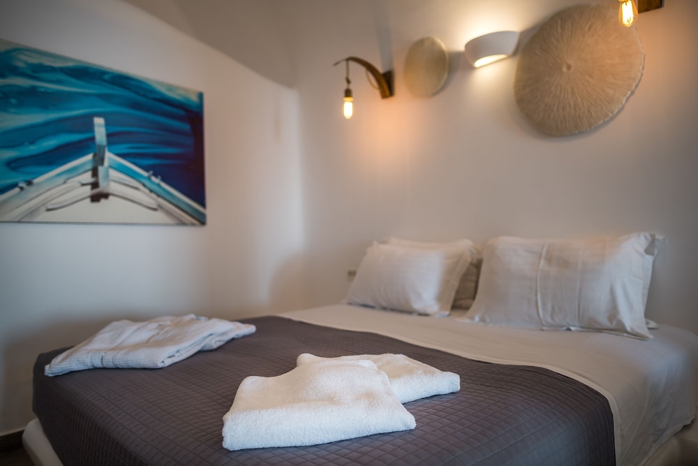 Angel Luxury Suites 9/46