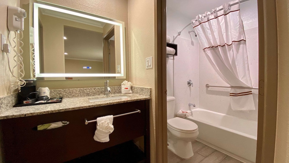 SureStay Hotel by Best Western Santa Cruz 18/54