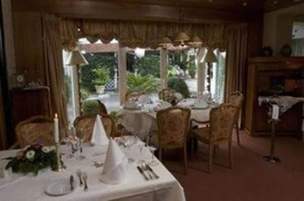 Hotel Restaurant Alt Vellern 27/48