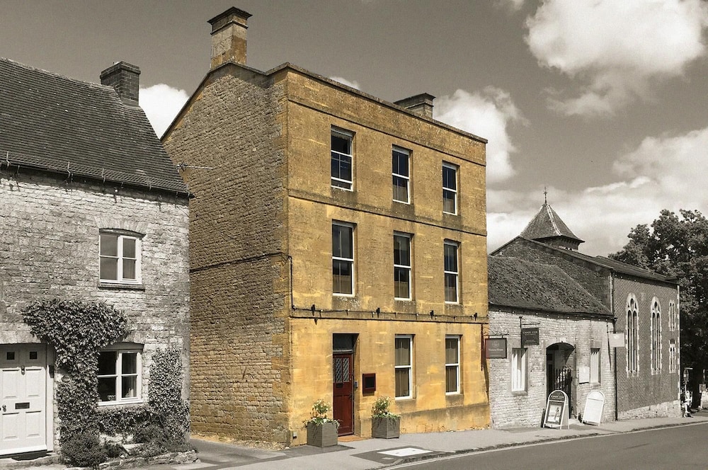Victoria House Stow 1/31
