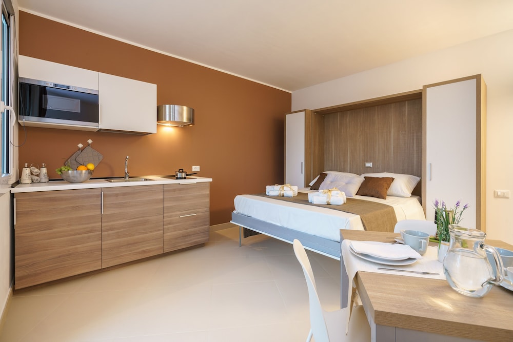 Travini Hotel Residence 50/50