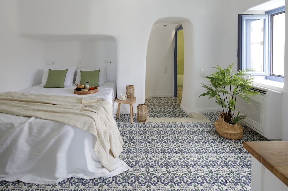 EMERALD, SUITE, OUTDOOR JETTED TUB